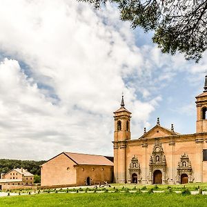 Hospederia Monasterio San Juan De La Pena